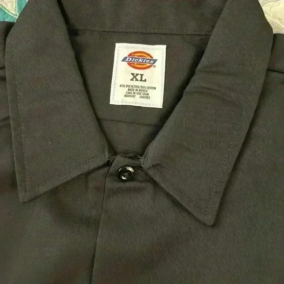 Men’s Dickies Black Short Sleeved Workwear Shirt White Logo size XL - Picture 2 of 7